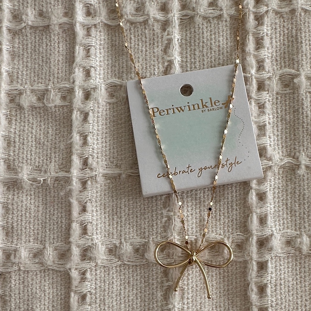 Periwinkle by Barlow Gold Bow Pendant Necklace